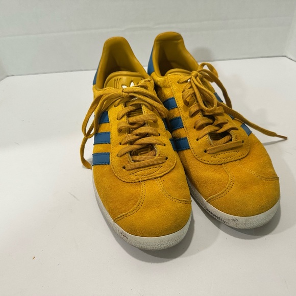 Mustard and Blue Adidas Gazelles. Men’s 7 - Picture 4 of 6
